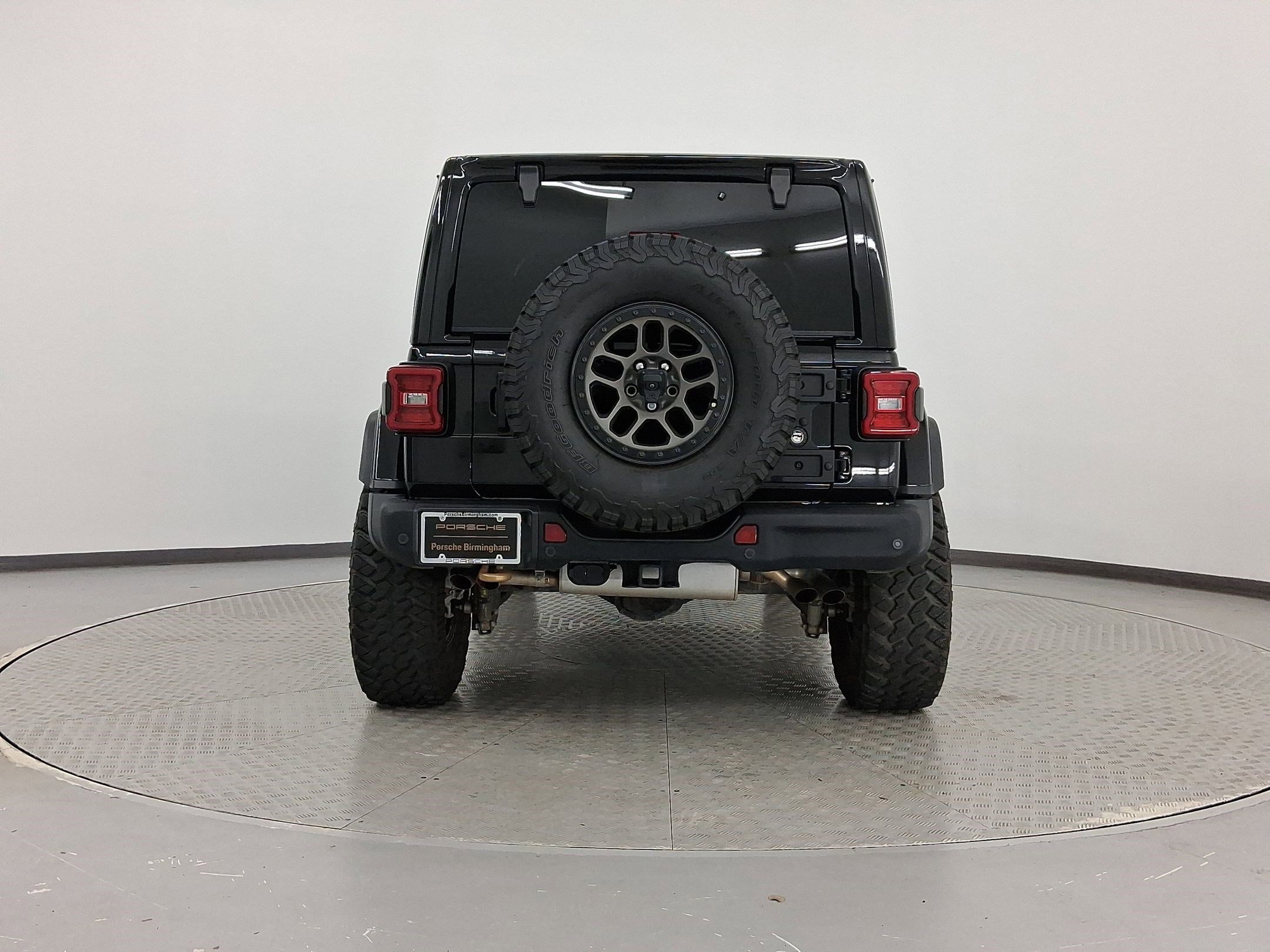 Used 2022 Jeep Wrangler Unlimited Rubicon w/ Xtreme Recon 35" Tire Package image 10