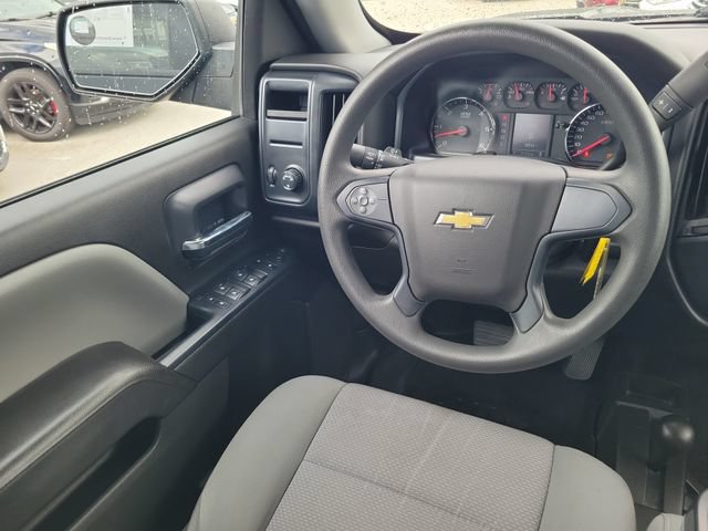 Used 2018 Chevrolet Silverado 1500 Custom w/ Custom Value Package AWD/4WD image 12