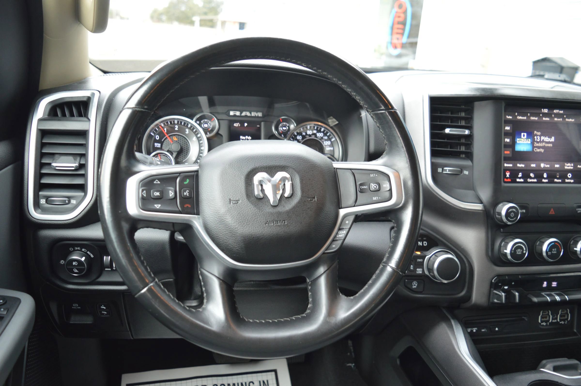 Used 2019 RAM 1500 Big Horn image 31