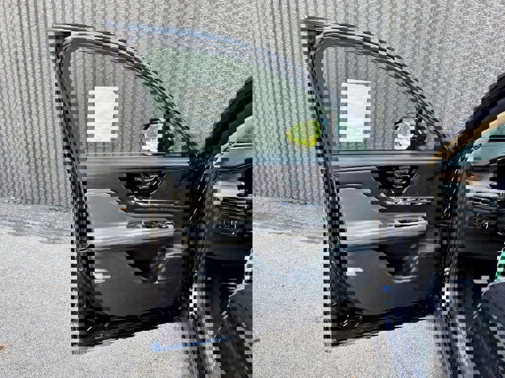 New 2025 Lincoln Corsair Grand Touring image 13