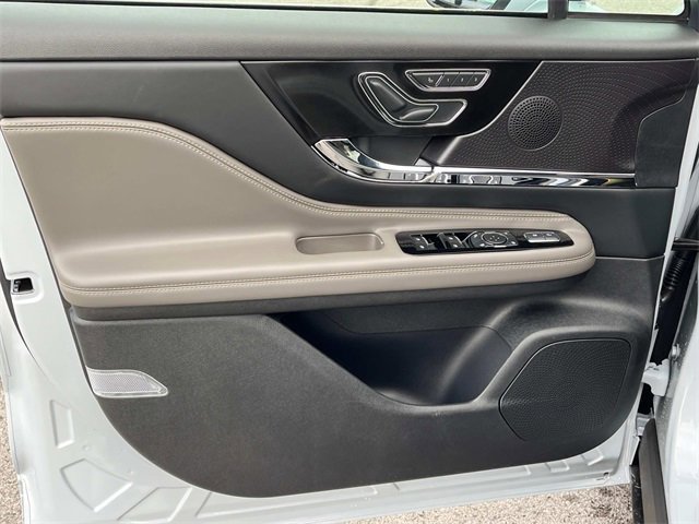 New 2025 Lincoln Corsair Grand Touring image 21