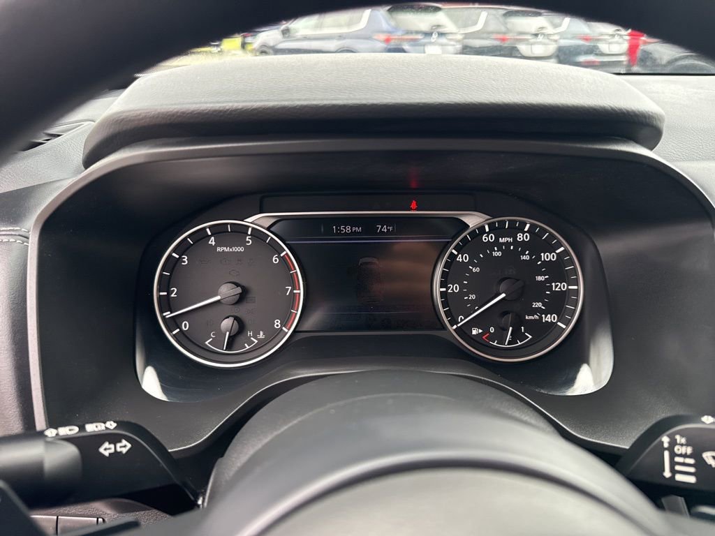 Used 2024 Nissan Rogue SV image 22