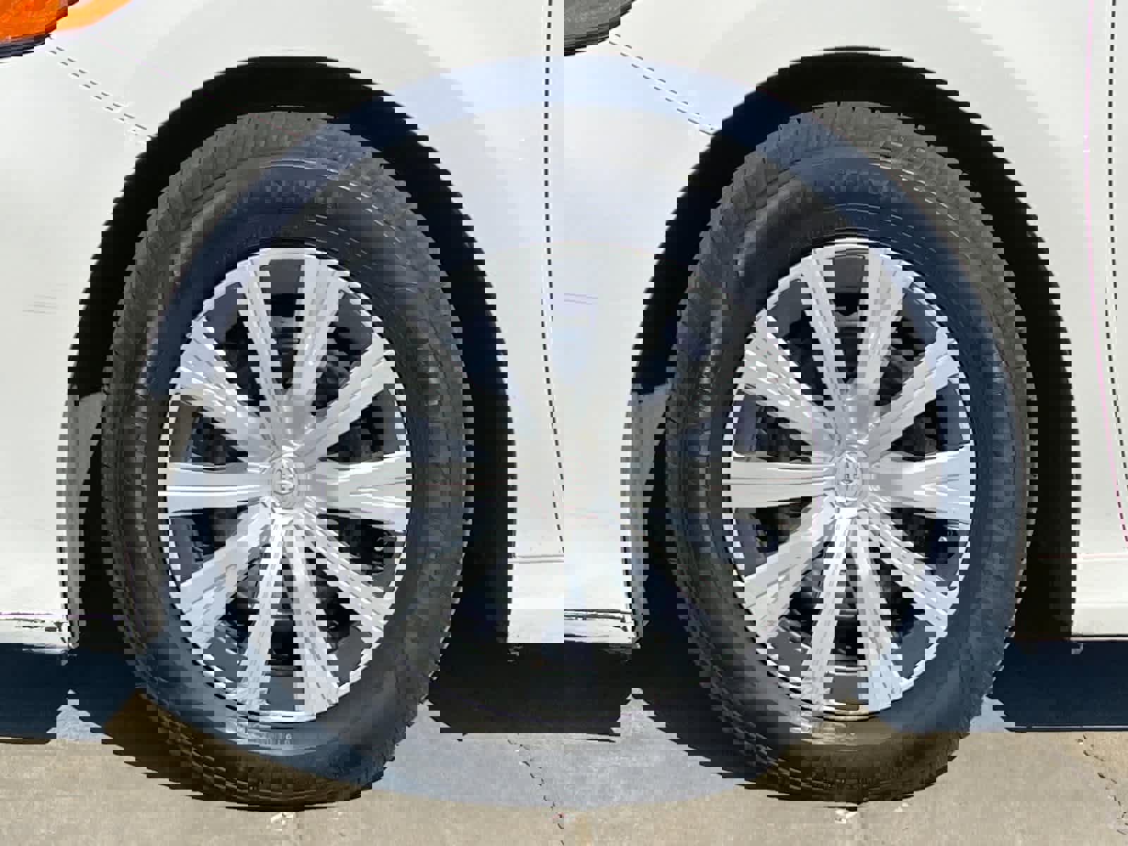 Used 2018 Toyota Camry LE image 25