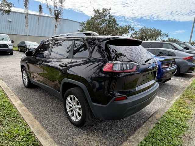 Used 2020 Jeep Cherokee Latitude FWD image 4