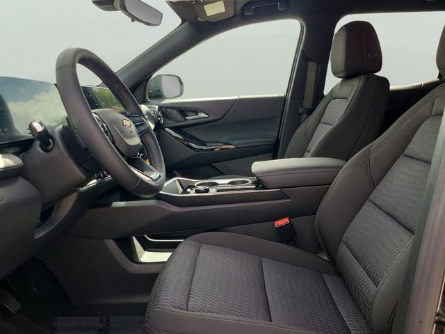 New 2026 Chevrolet Equinox LT w/ Safety and Technology Package image 18