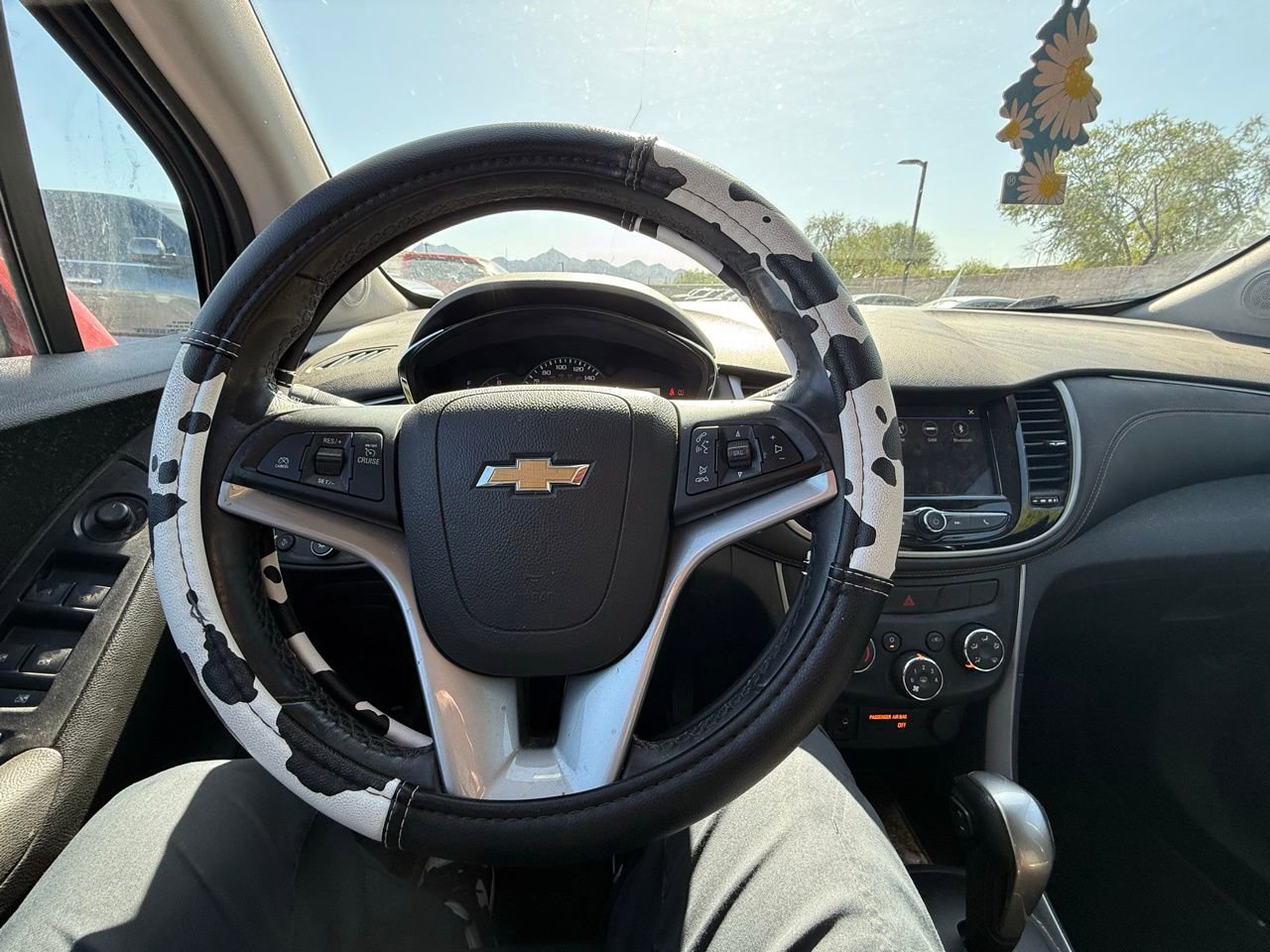 Used 2018 Chevrolet Trax LT w/ Driver Confidence Package FWD image 21