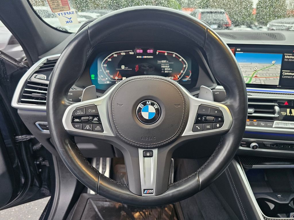 Used 2022 BMW X6 M50i w/ Executive Package AWD/4WD image 11