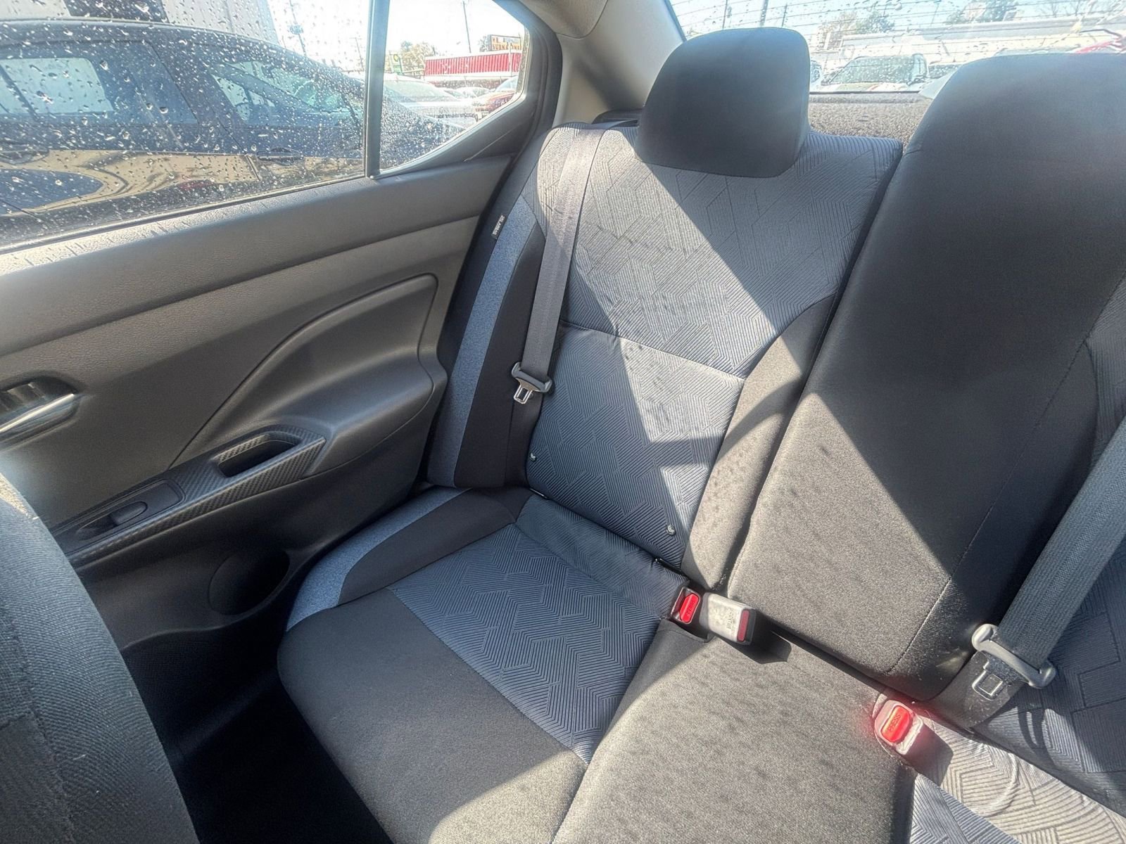 Used 2025 Nissan Versa SV image 39