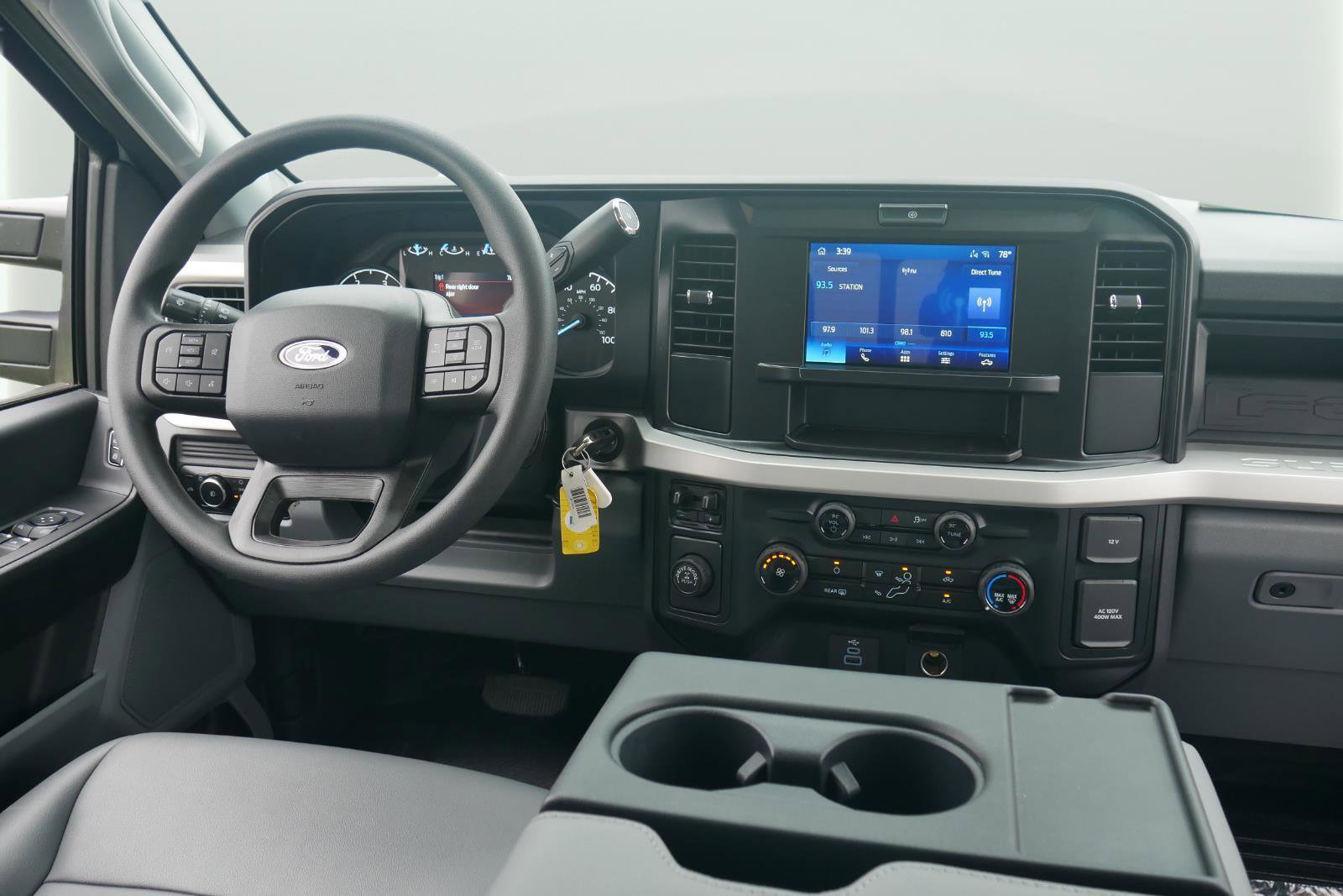 New 2025 Ford F250 XL w/ XL Chrome Package image 59