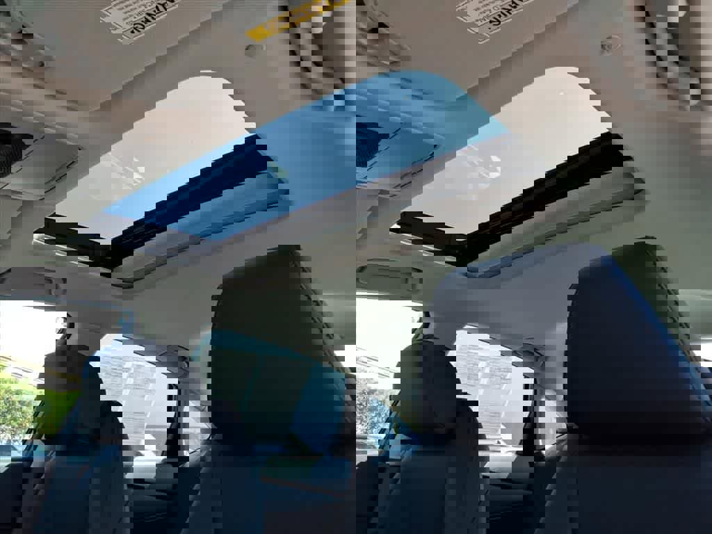 Certified 2024 Honda Accord EX-L image 15