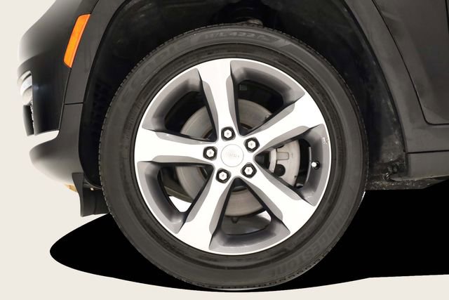 Used 2025 Jeep Grand Cherokee L Limited image 9