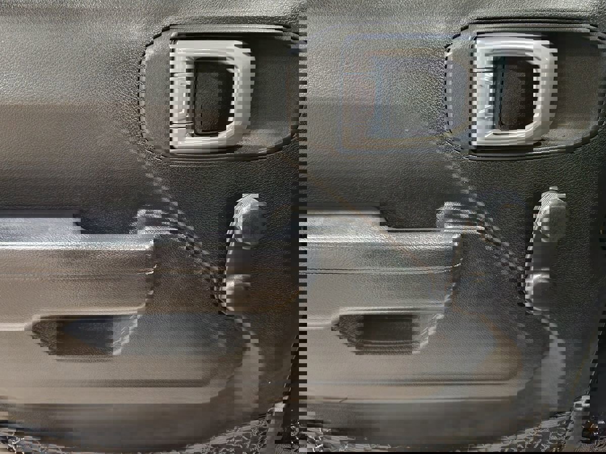 Used 2020 Jeep Wrangler Unlimited Sport image 43