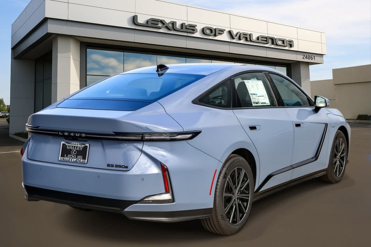 New 2026 Lexus ES 350e w/ Convenience Package FWD image 4