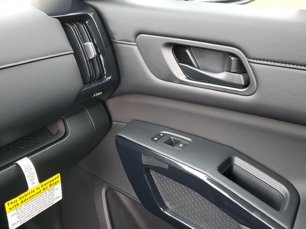 New 2026 Nissan Pathfinder SV FWD image 36