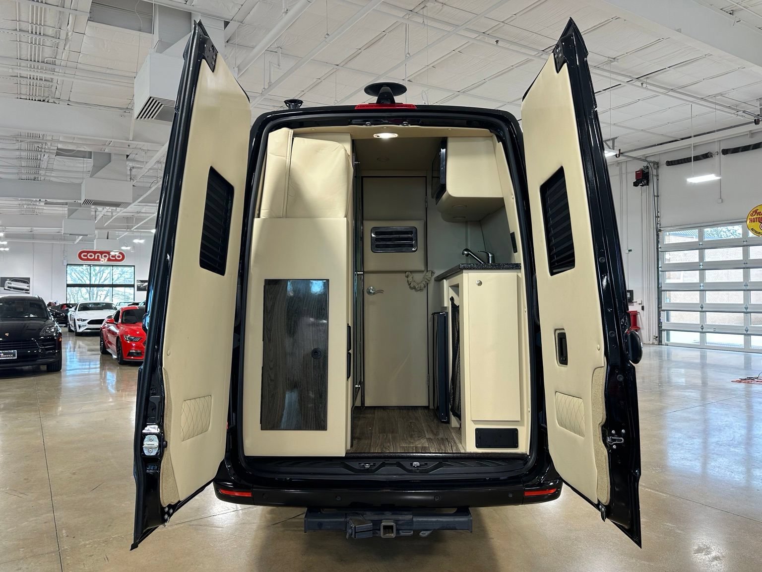Used 2022 Mercedes-Benz Sprinter 3500 w/ Parking Package image 31
