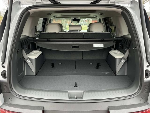 New 2026 Hyundai Santa Fe Limited FWD image 11