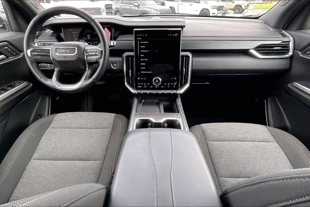 Used 2025 GMC Acadia Elevation AWD/4WD image 7