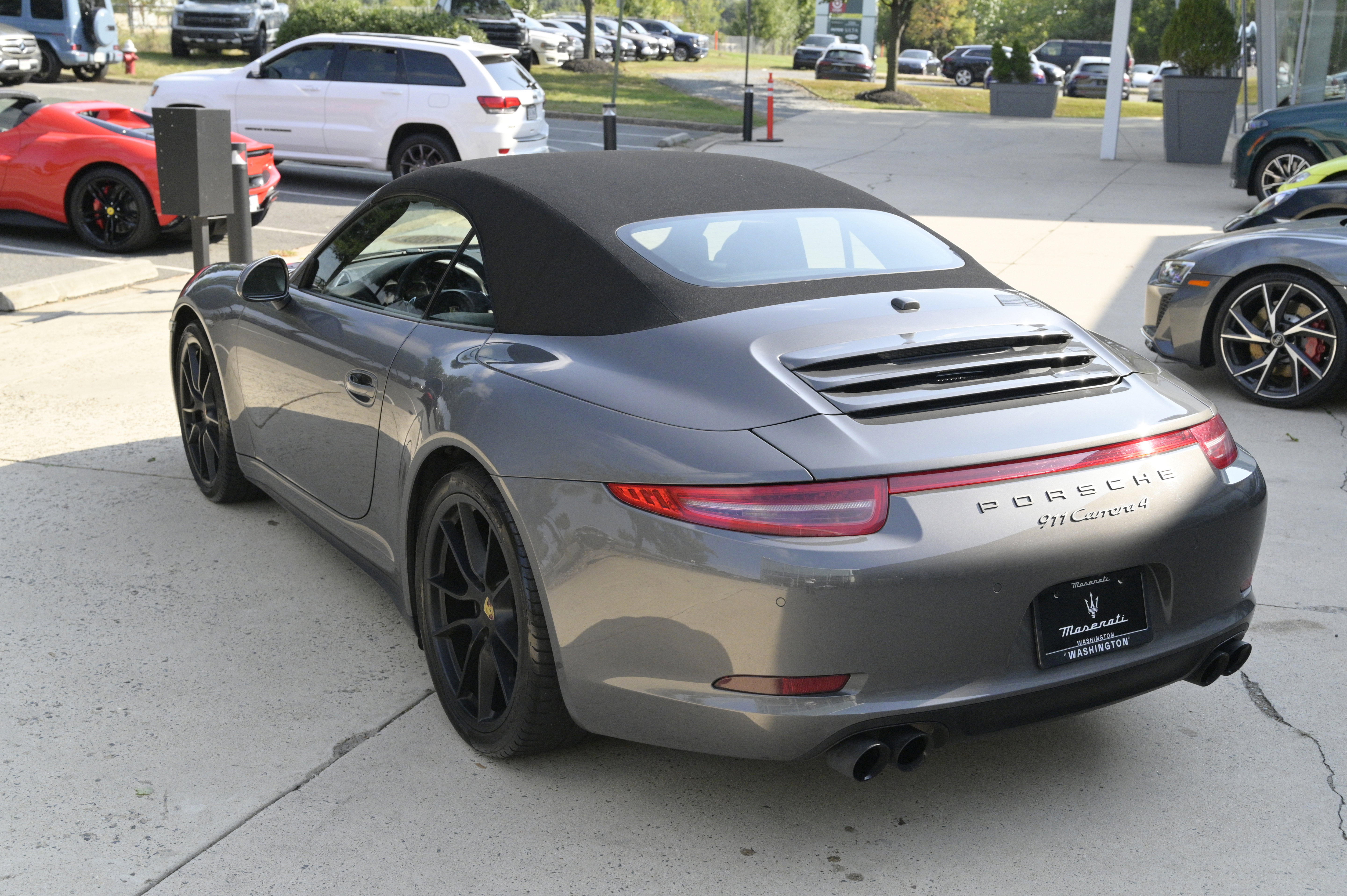 Used 2016 Porsche 911 Carrera 4 image 7