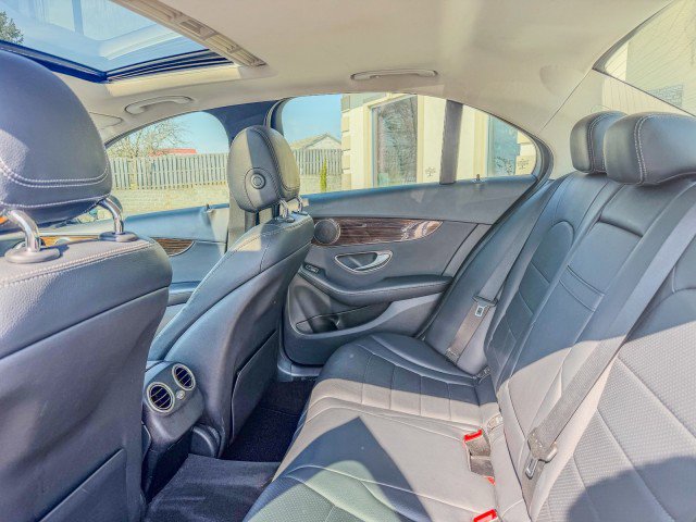 Used 2018 Mercedes-Benz C 300 4MATIC Sedan w/ Premium Package image 6