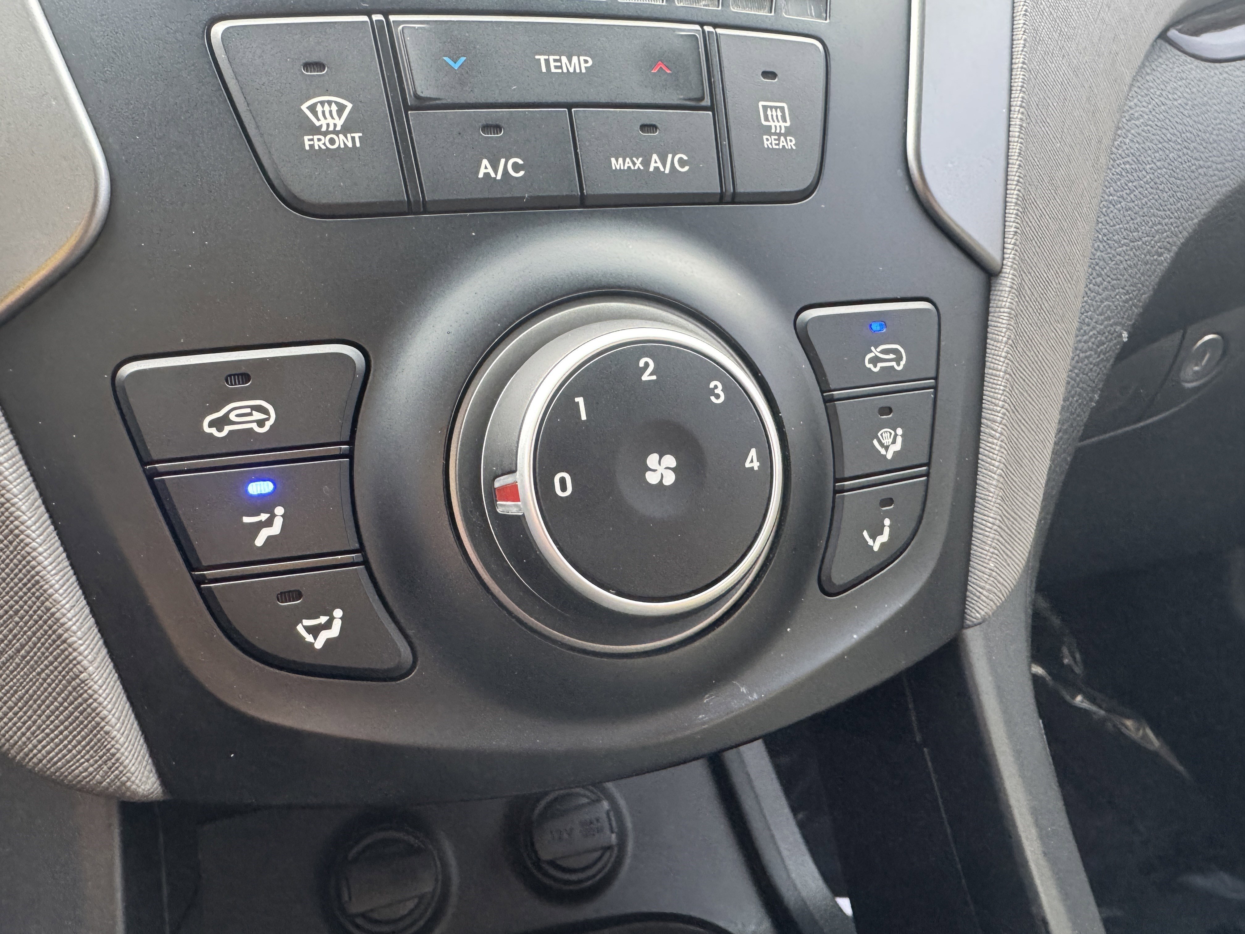 Used 2017 Hyundai Santa Fe Sport image 27