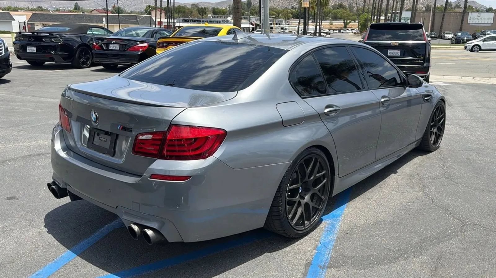 Used 2013 BMW M5 RWD image 8