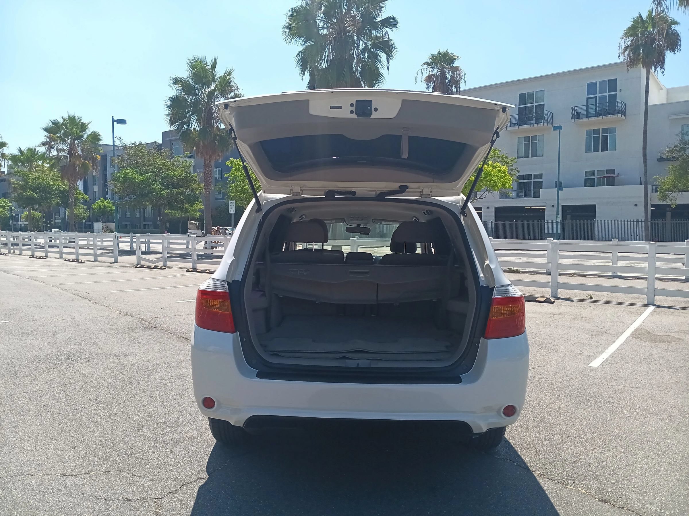 Used 2010 Toyota Highlander 2WD image 9