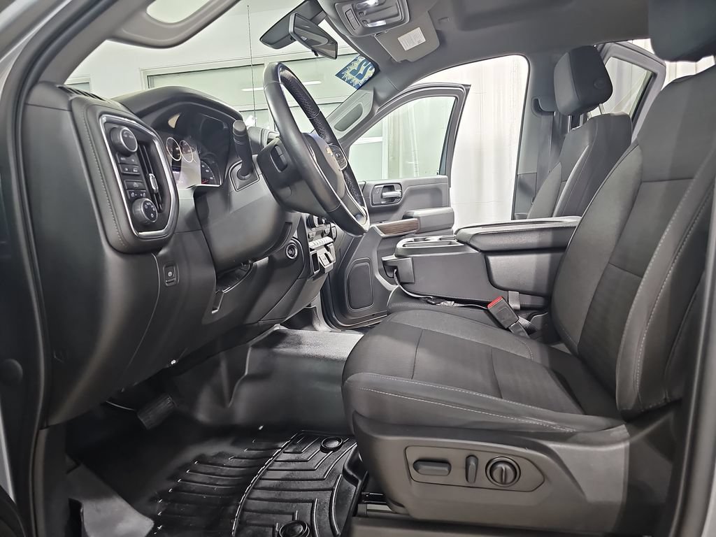 Certified 2022 Chevrolet Silverado 1500 LT AWD/4WD image 18