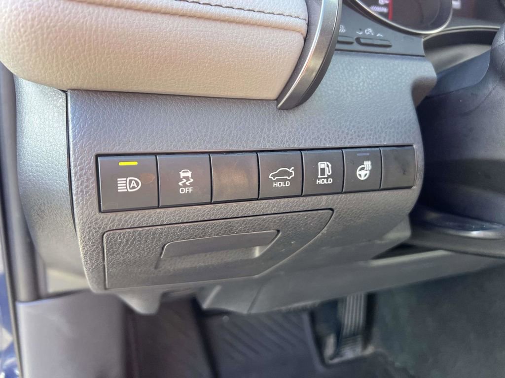 Used 2023 Toyota Camry XSE image 22