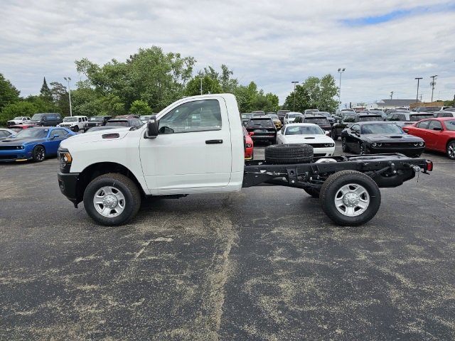 New 2024 RAM 3500 Tradesman image 8