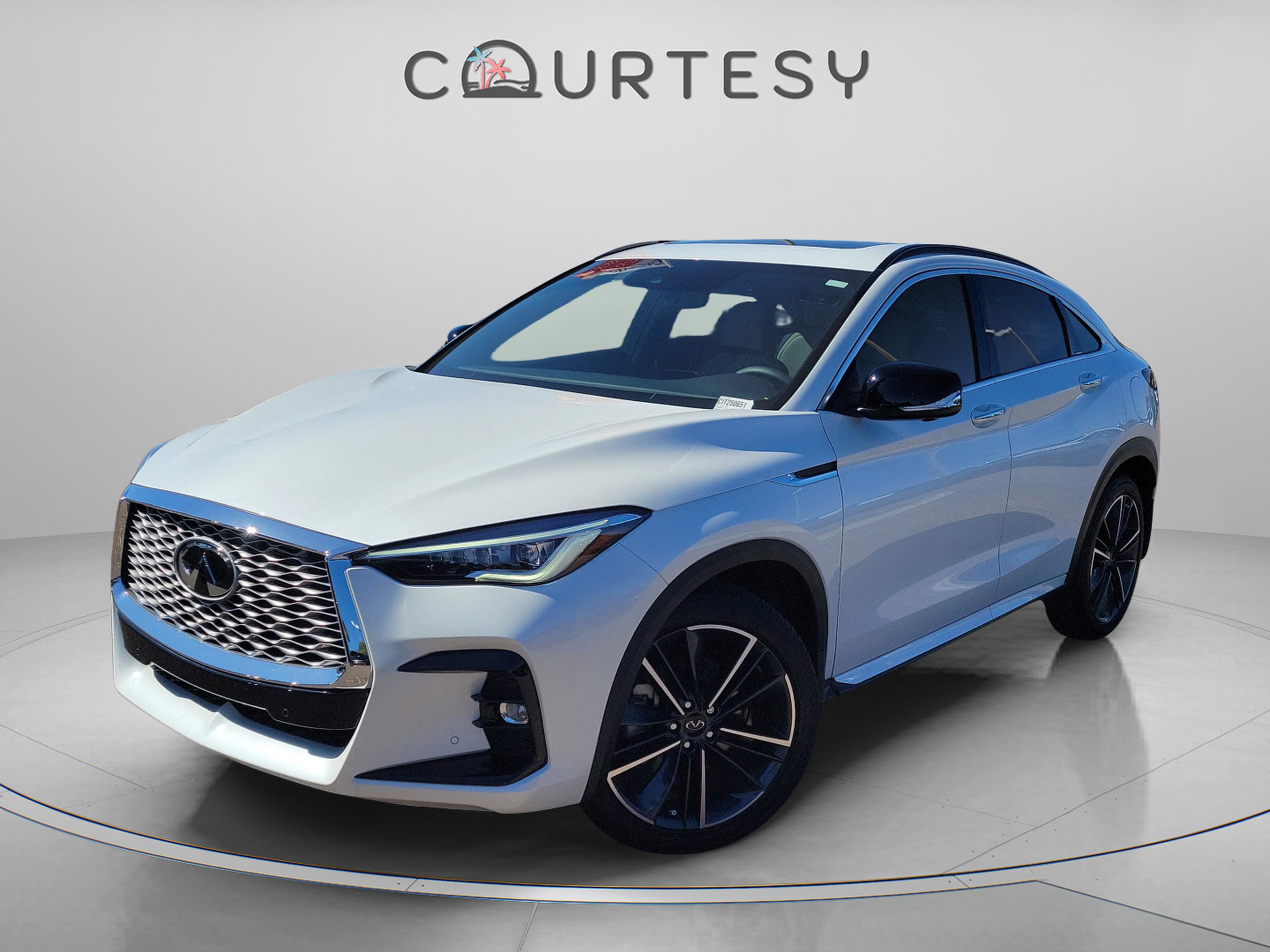 Certified 2025 INFINITI QX55 Essential image 1