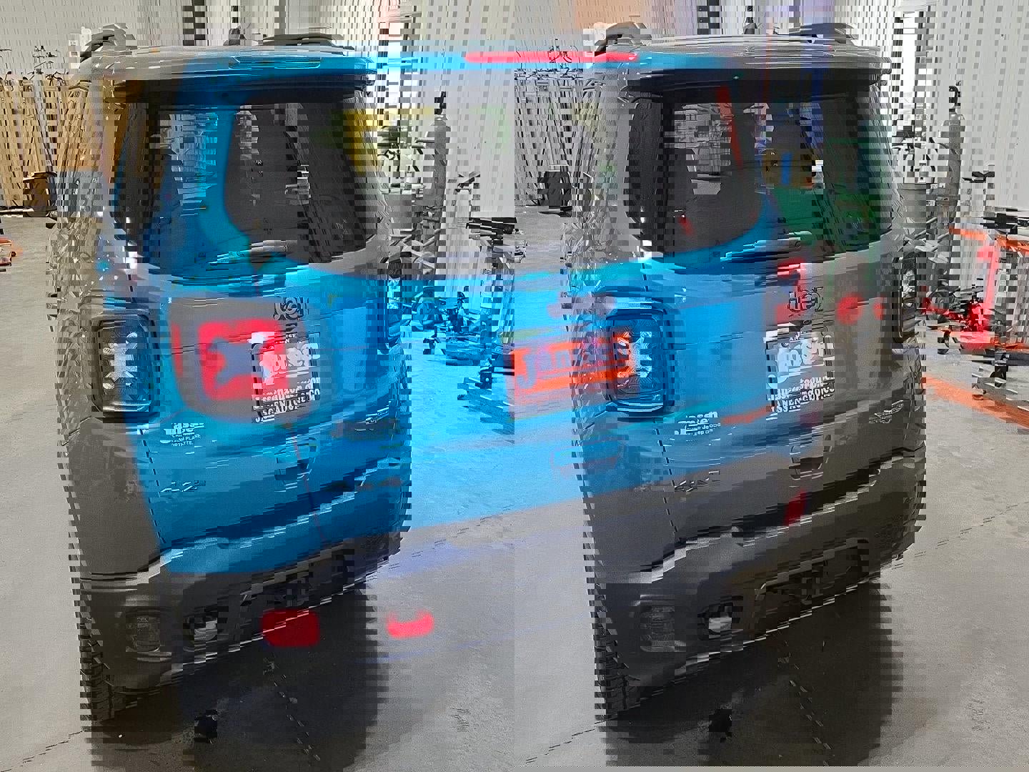 Used 2022 Jeep Renegade Trailhawk w/ Sun/Sound Group image 4