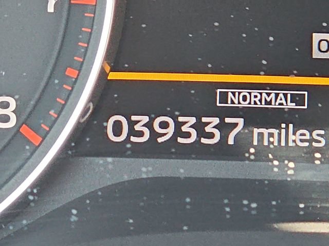 Used 2023 Mitsubishi Outlander ES AWD/4WD image 14
