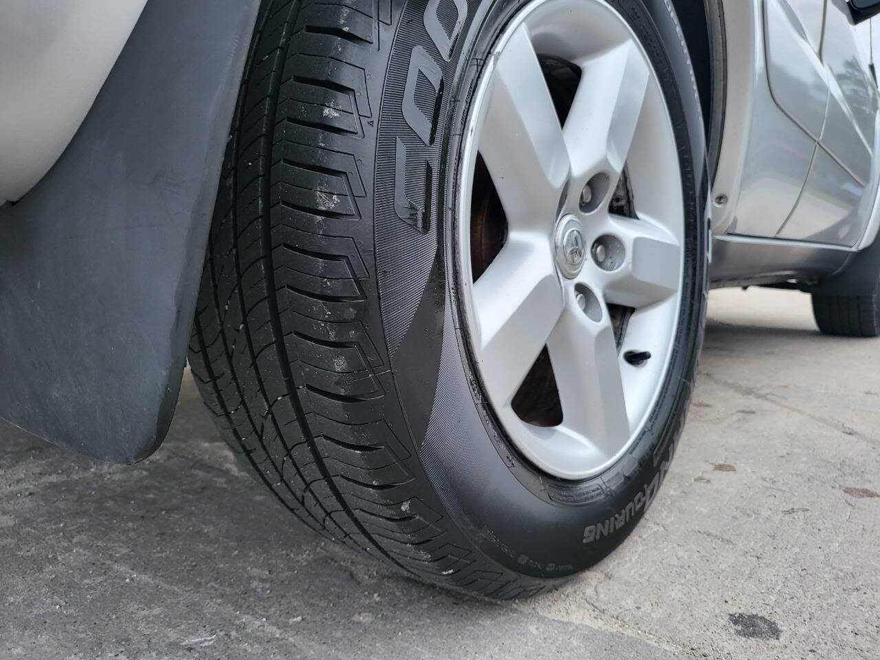 Used 2005 Toyota RAV4 4WD image 11