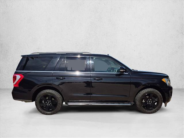 Used 2020 Ford Expedition XLT w/ Equipment Group 202A AWD/4WD image 4