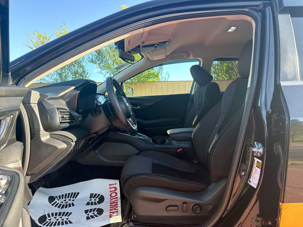 Used 2025 Subaru Outback Premium w/ Popular Package #1A image 10