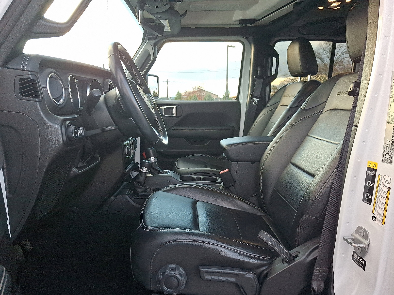 Used 2022 Jeep Gladiator Overland w/ Popular Equipment Package image 13