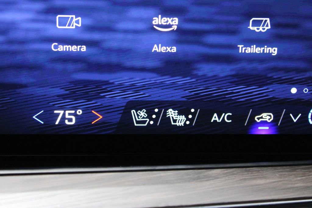 Used 2025 Chevrolet Tahoe Premier image 44