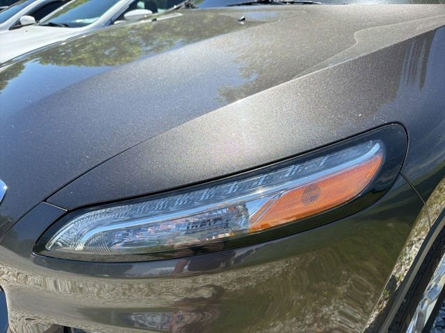 Used 2014 Jeep Cherokee Latitude FWD image 9