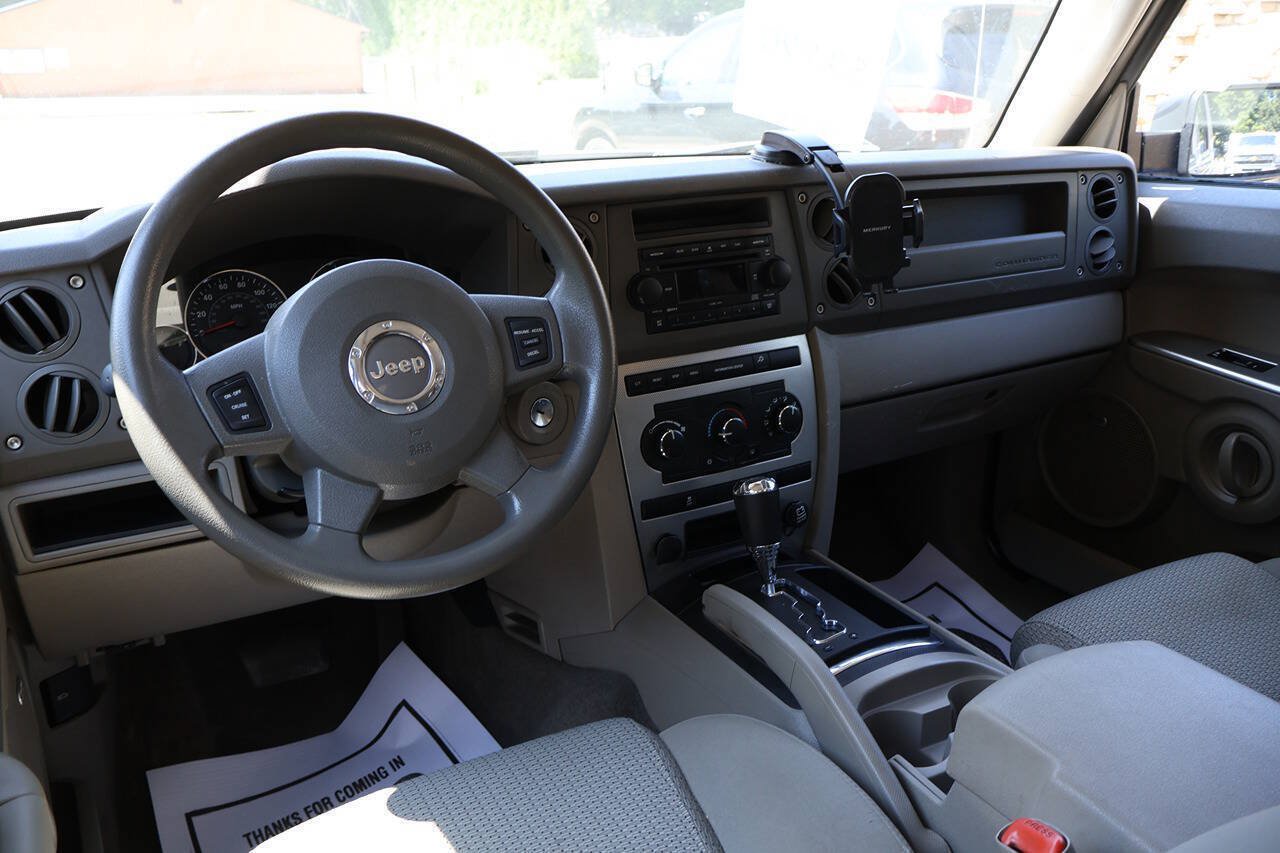 Used 2007 Jeep Commander Sport AWD/4WD image 26