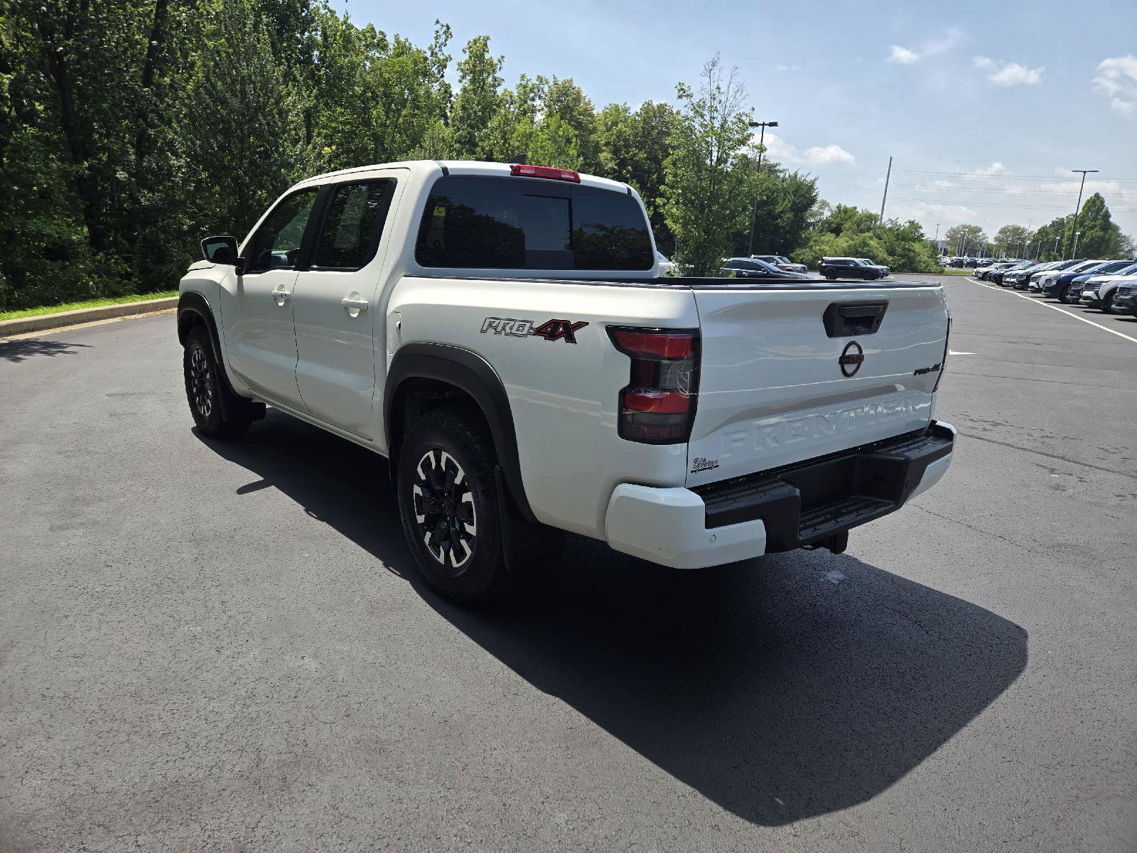 Used 2024 Nissan Frontier PRO-4X w/ Technology Package AWD/4WD image 6