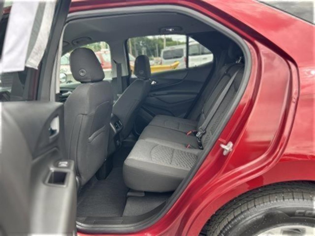 Used 2020 Chevrolet Equinox LT w/ Driver Convenience Package image 28