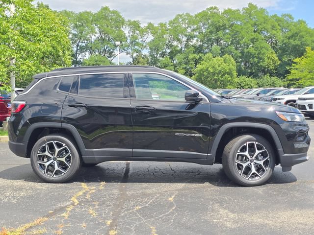 New 2026 Jeep Compass Limited w/ Sun, Sound & Navigation Group AWD/4WD image 30
