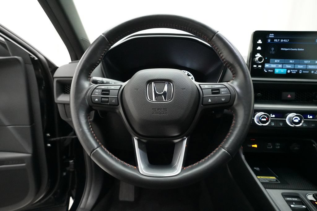 Used 2025 Honda CR-V Sport-L image 4