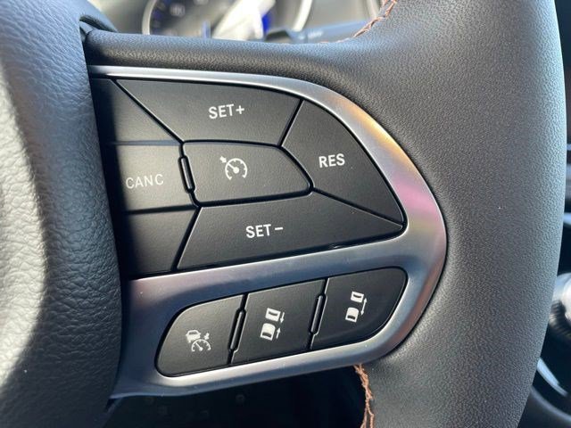 New 2026 Chrysler Pacifica Pinnacle image 18