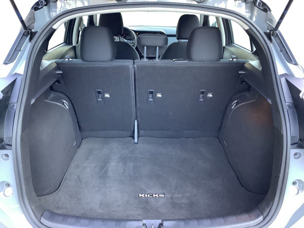 Used 2023 Nissan Kicks SV image 14