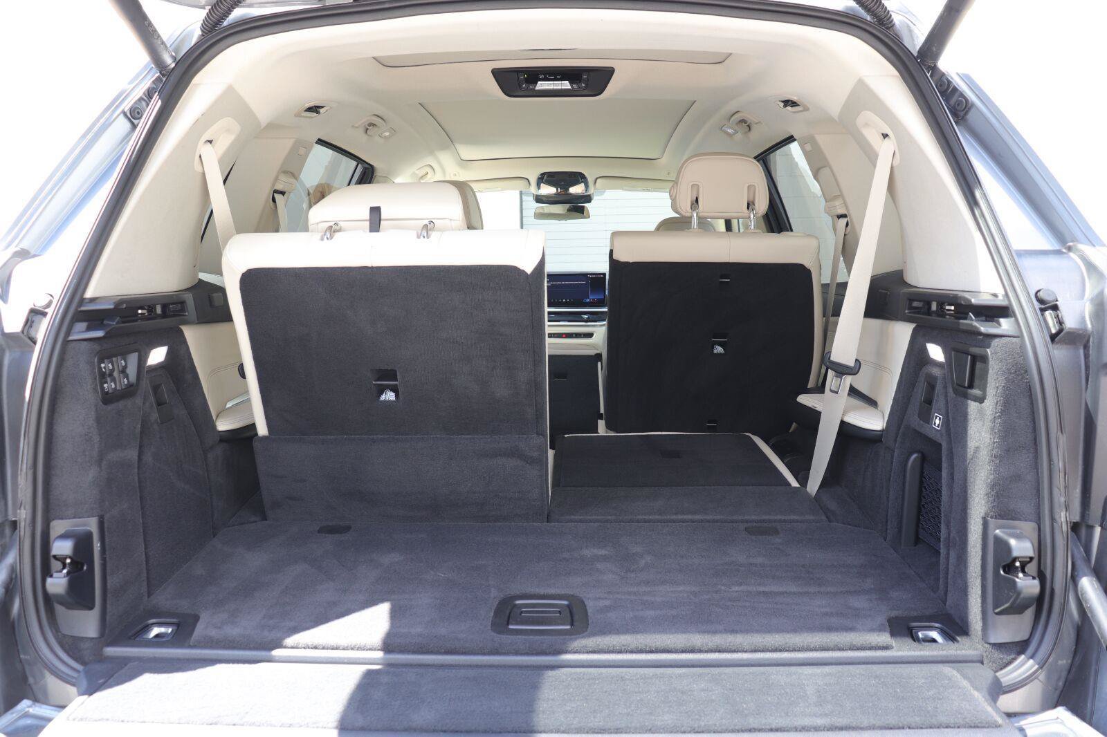 Used 2025 BMW X7 xDrive40i w/ Premium Package AWD/4WD image 15