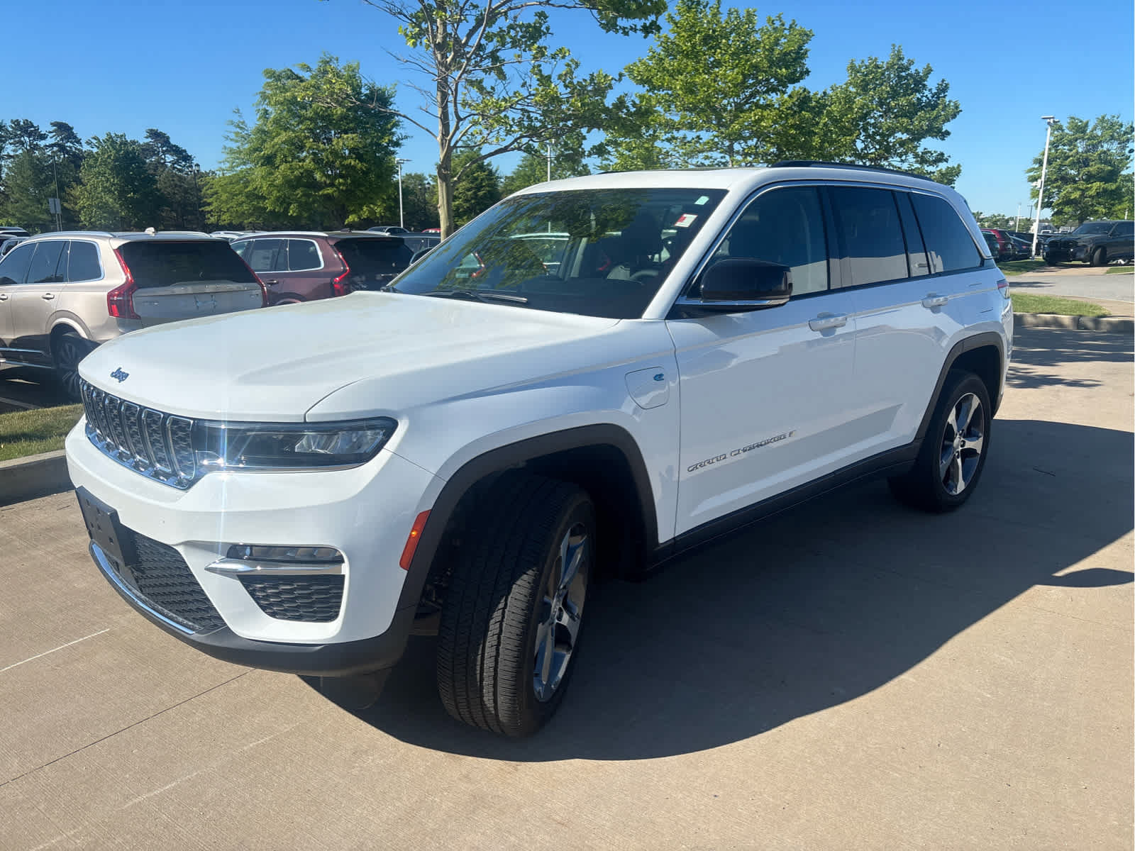 Used 2022 Jeep Grand Cherokee Limited 4xe AWD/4WD image 4