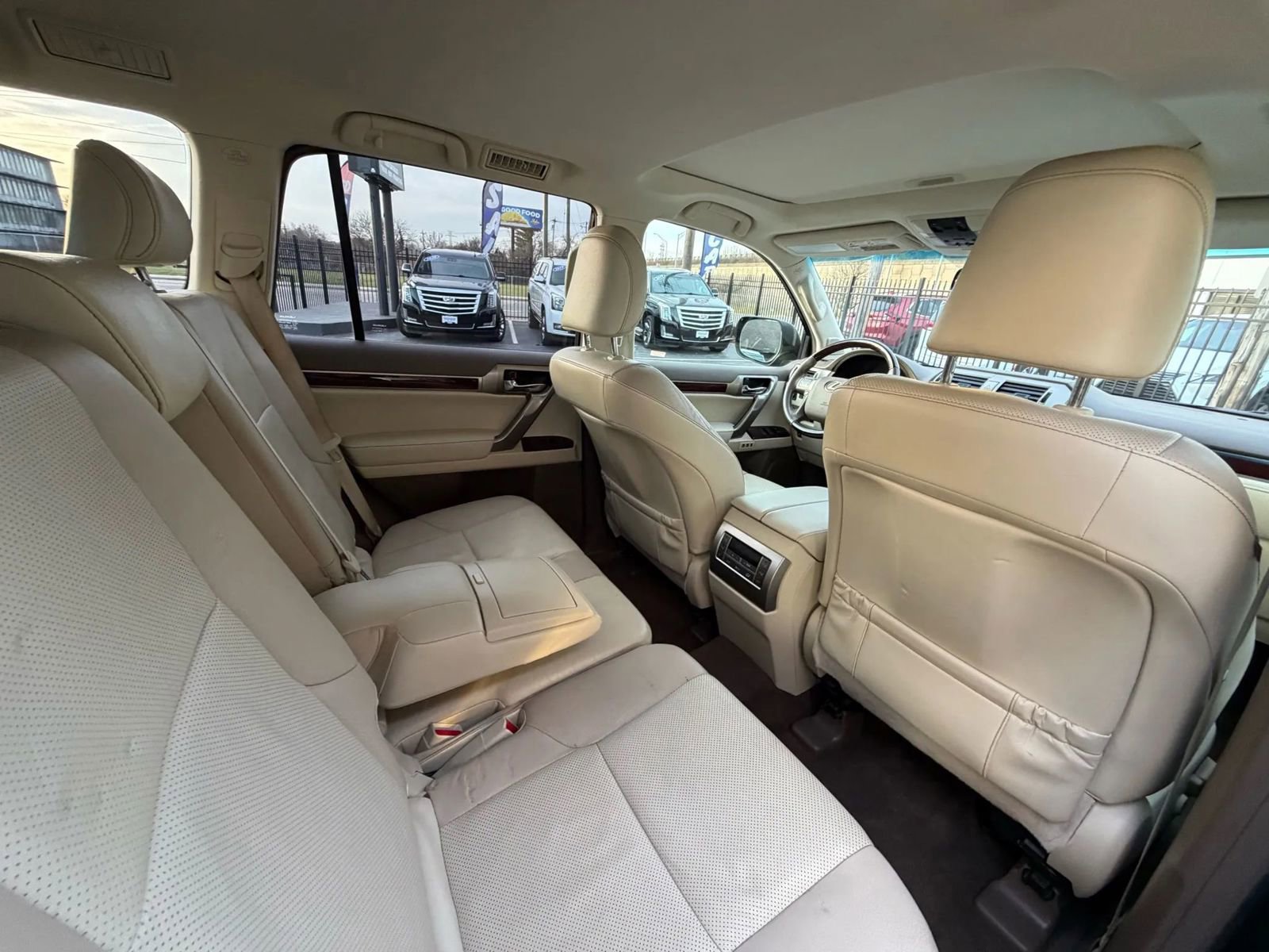 Used 2018 Lexus GX 460 Premium w/ Premium Package image 40