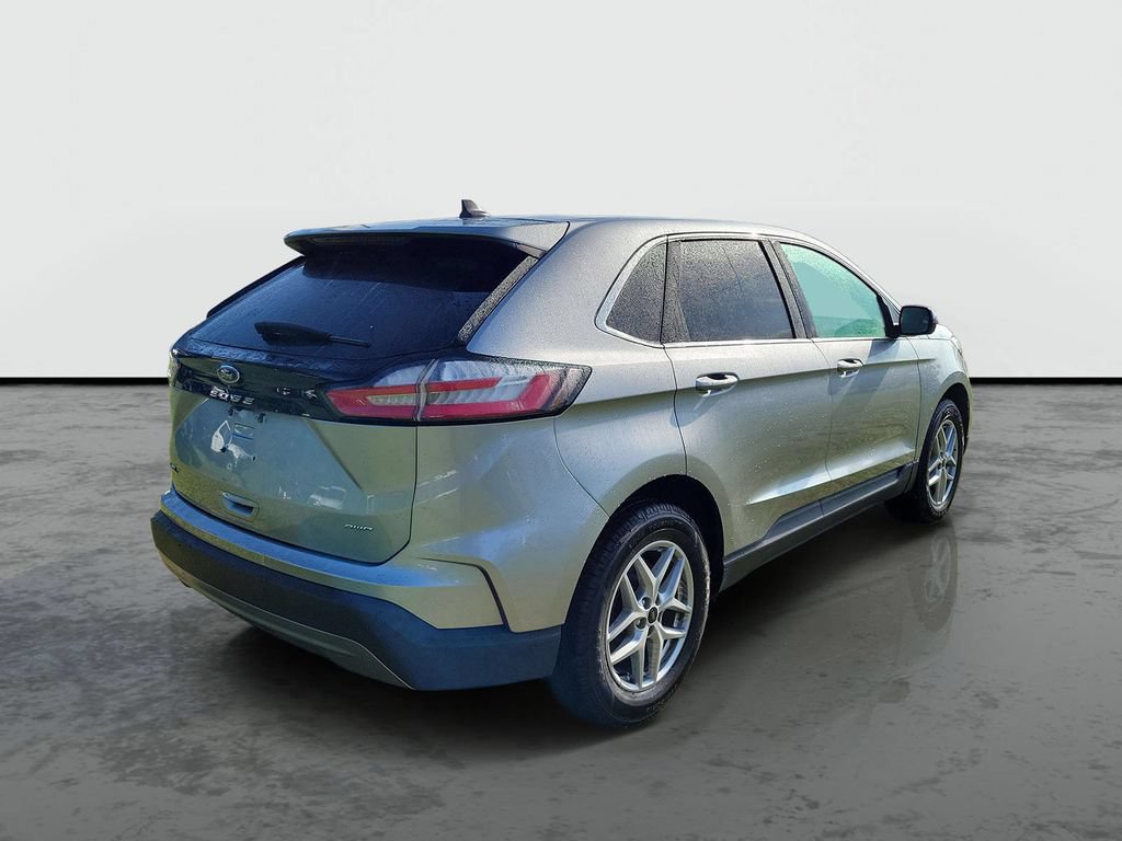 Used 2024 Ford Edge SEL AWD/4WD image 2