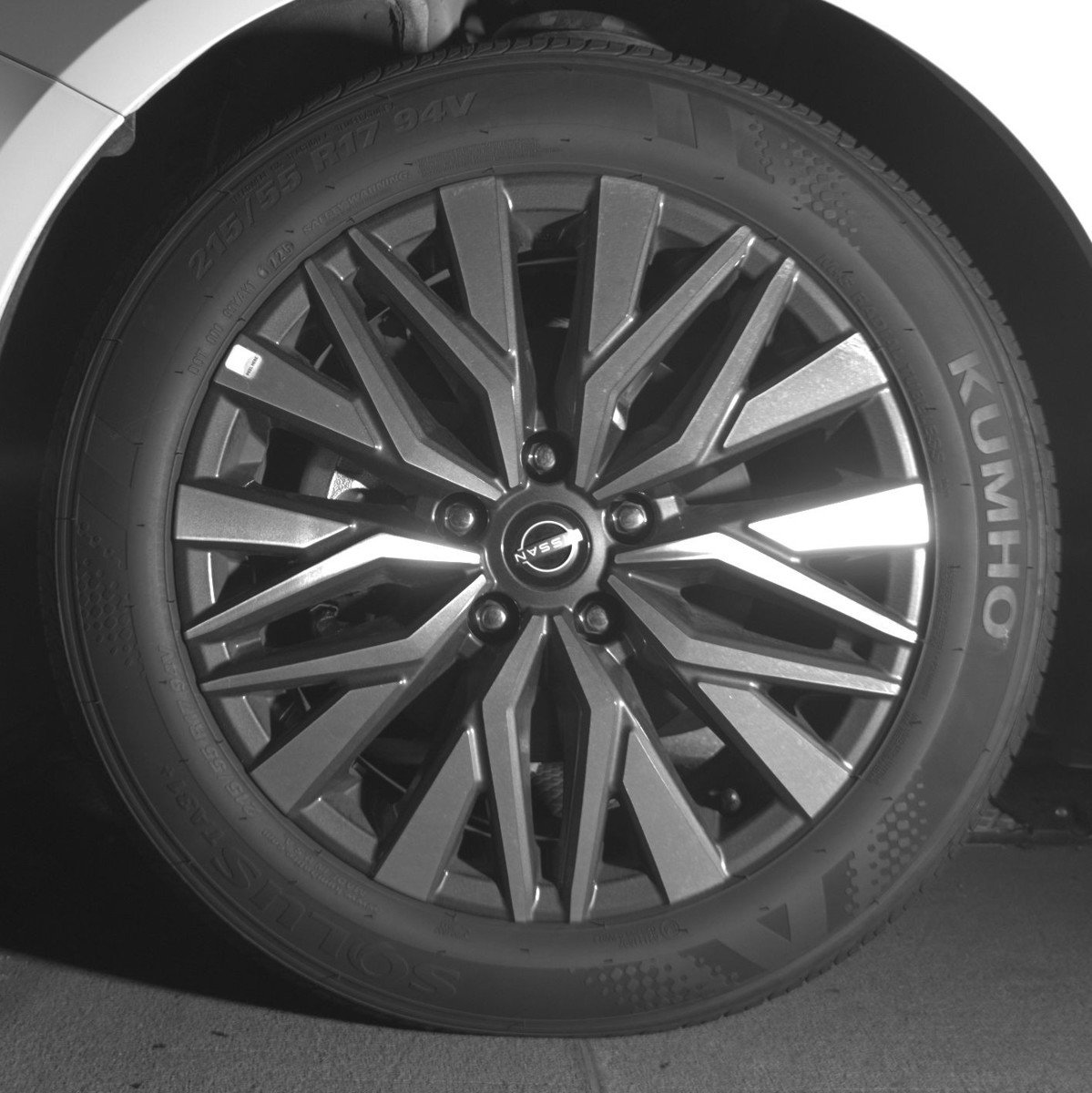 Used 2025 Nissan Altima 2.5 SV image 12